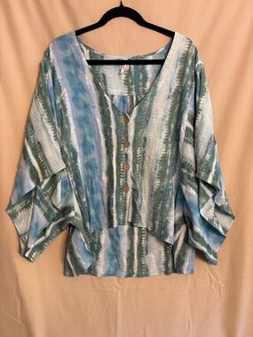 Truth Striped Buttoned Blouse Relaxed Fit V-Neck 3/4 Flared Sleeves Blue/Green